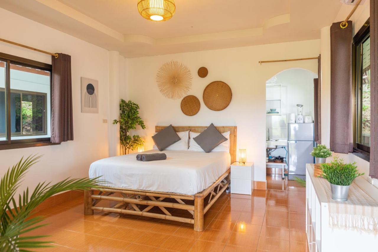 Le Balcon, Haad Yao. Hotel Buitenkant foto