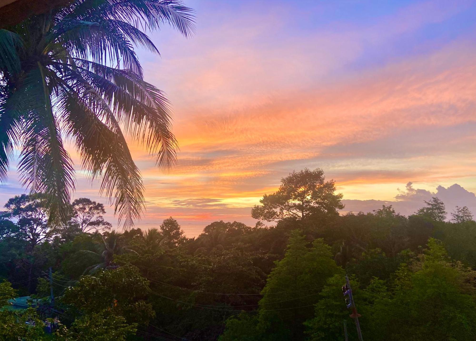 Le Balcon, Haad Yao. Hotel Buitenkant foto
